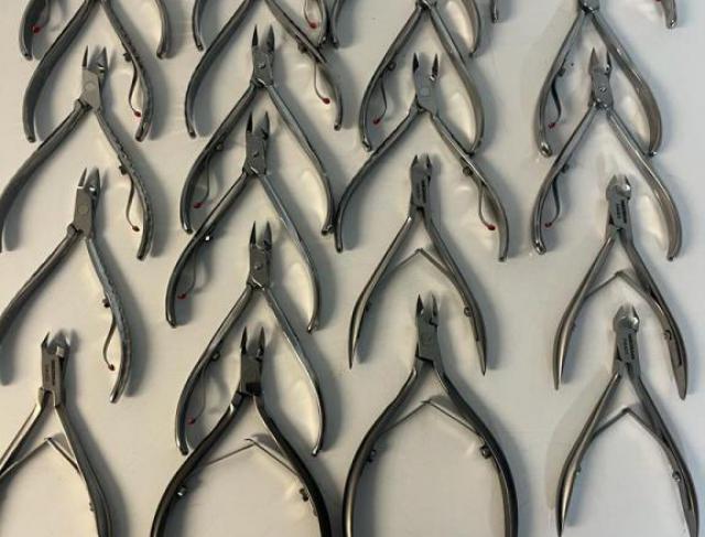 General nail pliers